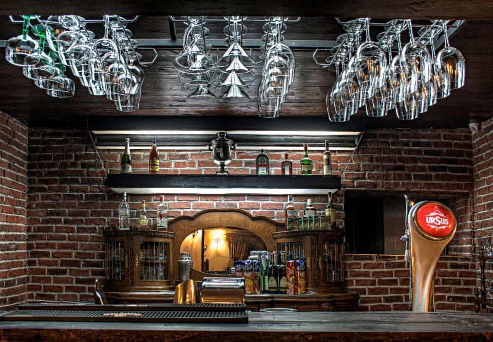 Pensiune-Restaurant Tara Luanei Сэрата-Монтеору Экстерьер фото